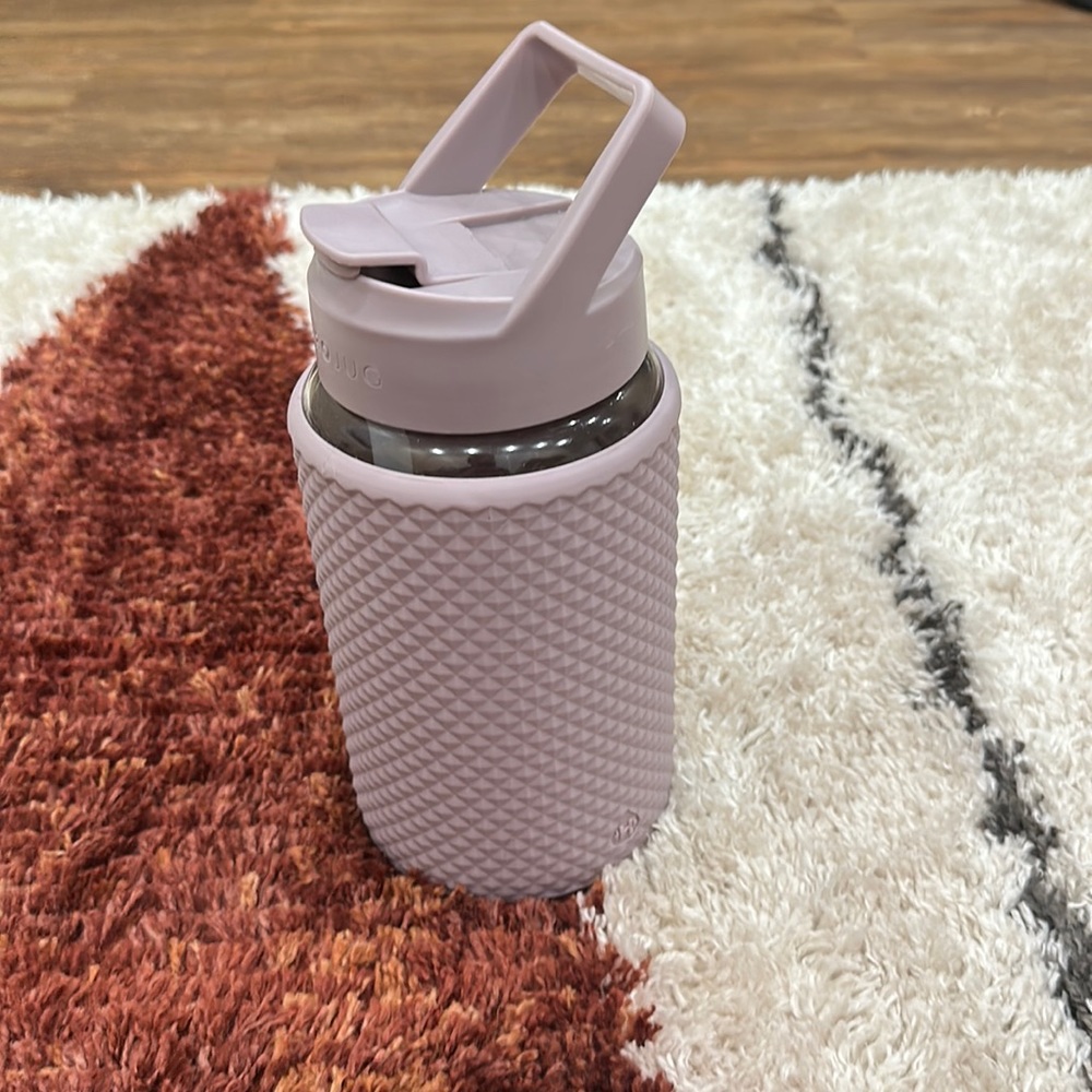 Hydrojug glass in mauve